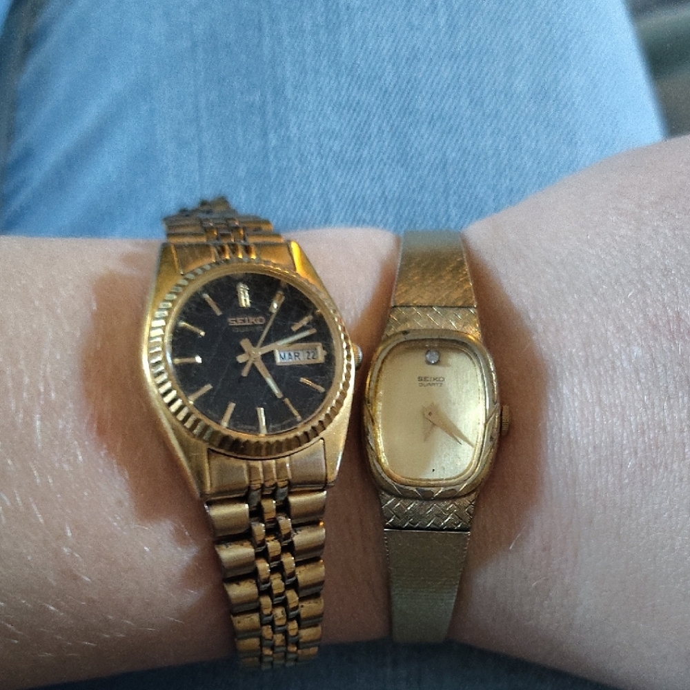 Seiko Dual Gold and Black Watch Pair